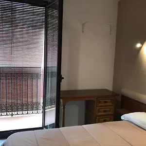 https://hostal-radio.catalonia-hotels.com